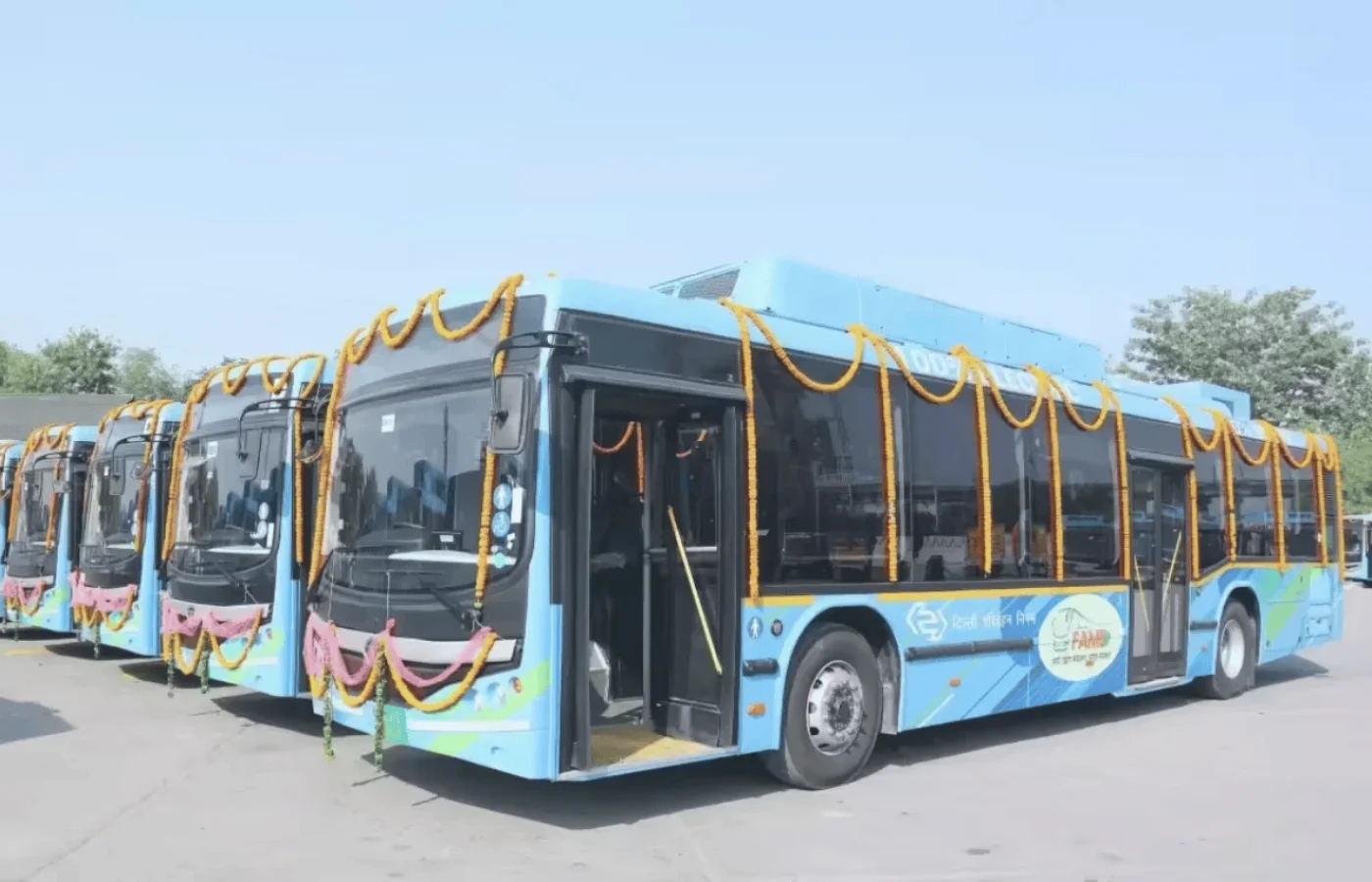 500 new electric buses launch in Delhi